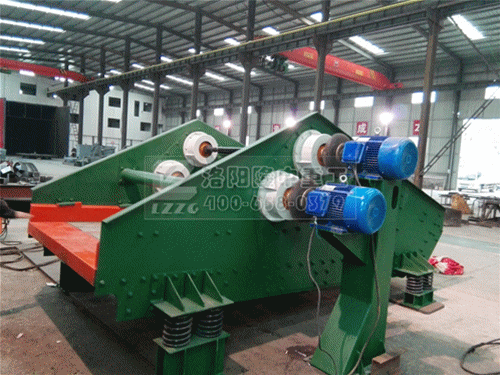 尾礦干排篩廠家隆中重工 尾礦干排篩廠家隆中重工.gif